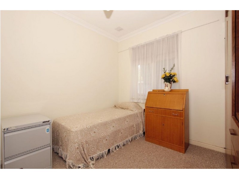 31 Windfield Road, Melville WA 6156