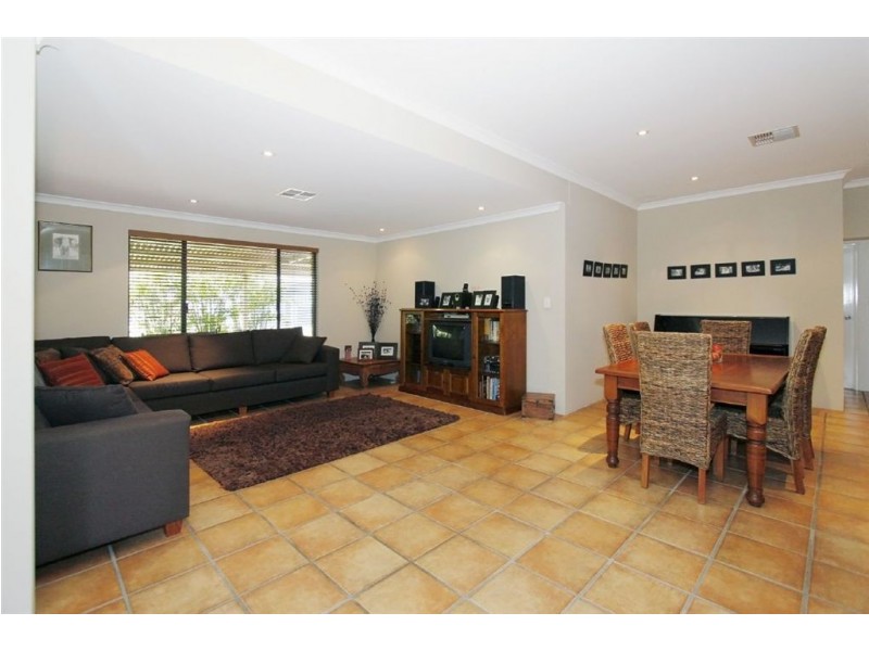 12 Kabbarli Court, South Lake WA 6164