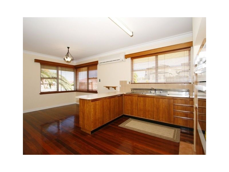 452 Rockingham Road, Munster WA 6166