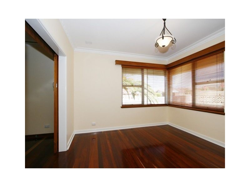 452 Rockingham Road, Munster WA 6166