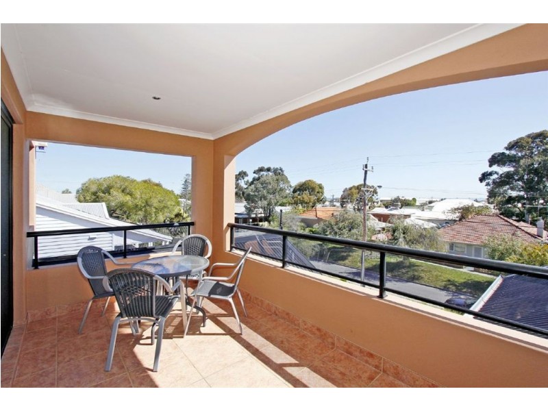 24 Chester Street, South Fremantle WA 6162