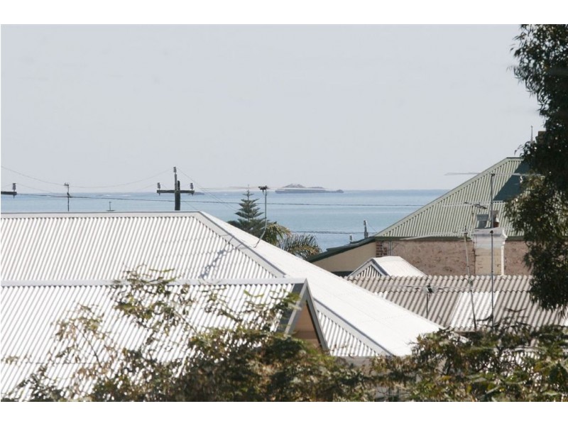 24 Chester Street, South Fremantle WA 6162