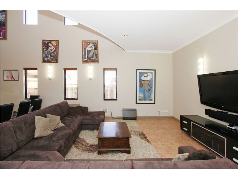 24 Chester Street, South Fremantle WA 6162