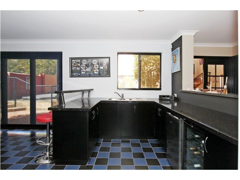 24 Chester Street, South Fremantle WA 6162