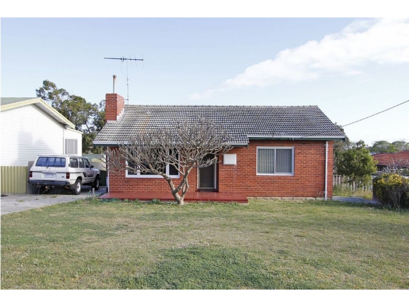 55 Winterfold Road, Hamilton Hill WA 6163