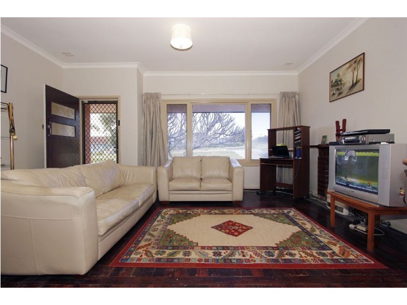 55 Winterfold Road, Hamilton Hill WA 6163