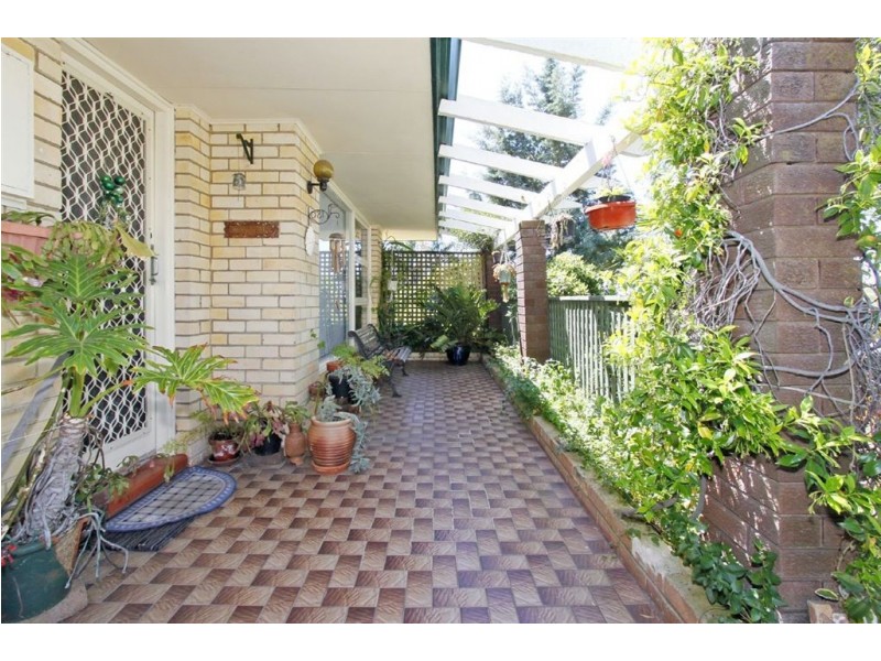 25 Charsley Street, Willagee WA 6156