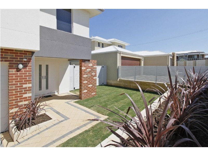 19 Long Street, Beaconsfield WA 6162