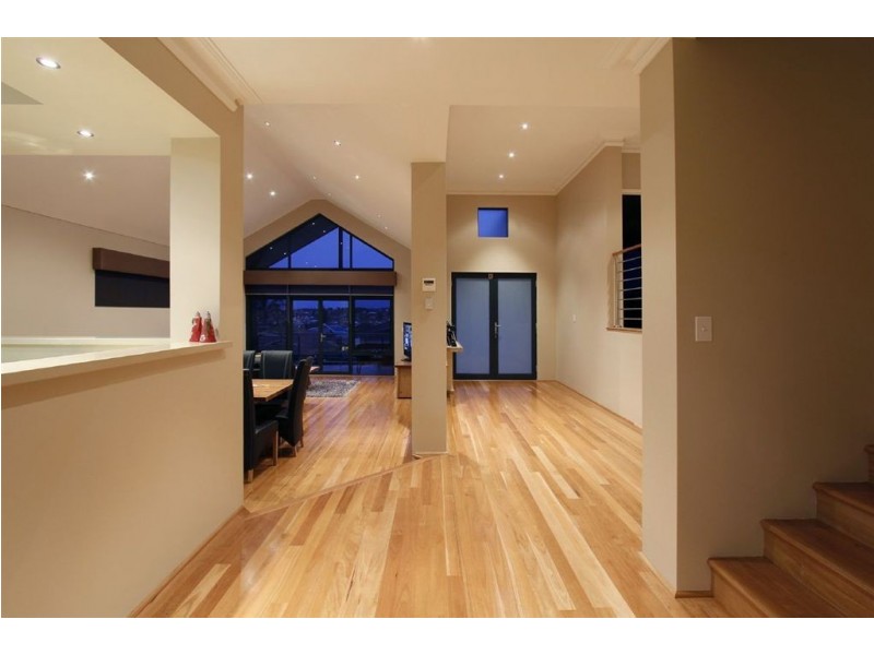 19 Hayward Parade, Coogee WA 6166