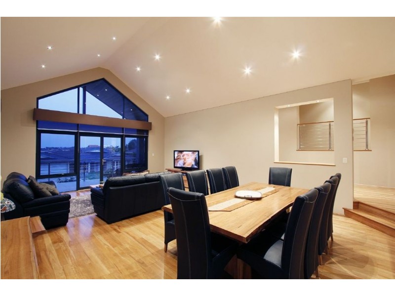 19 Hayward Parade, Coogee WA 6166