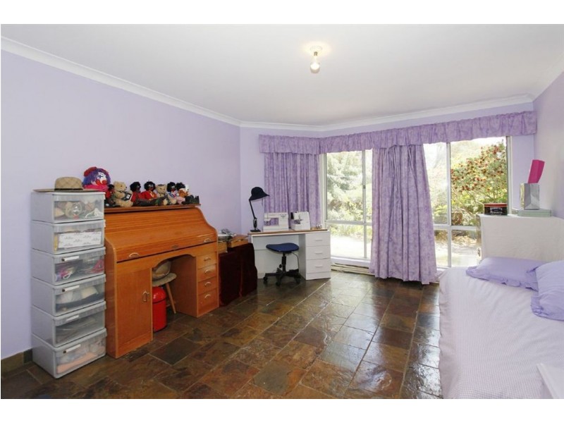 2 Waugh Court, North Lake WA 6163