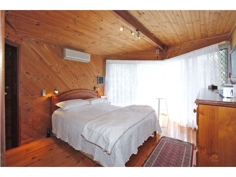 2 Waugh Court, North Lake WA 6163