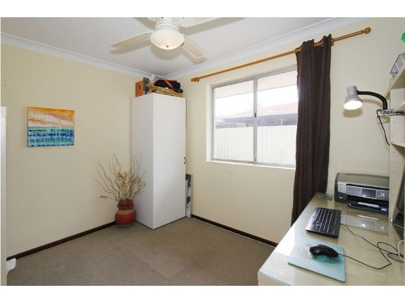 35 Quickly Crescent, Hamilton Hill WA 6163
