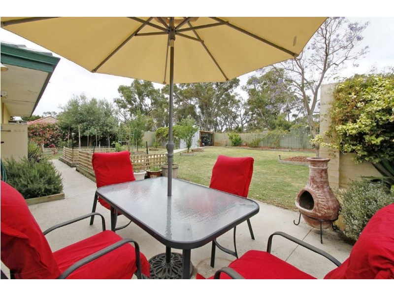 35 Quickly Crescent, Hamilton Hill WA 6163