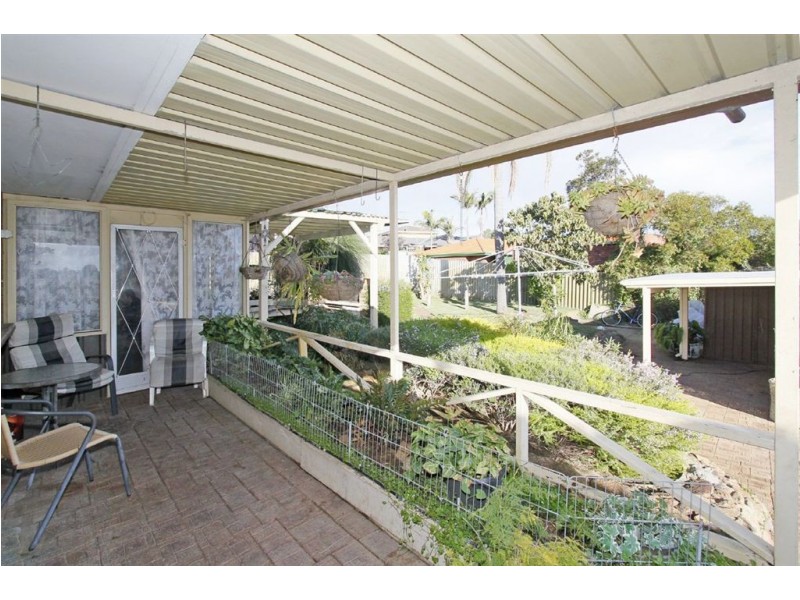 10 Milton Place, Munster WA 6166