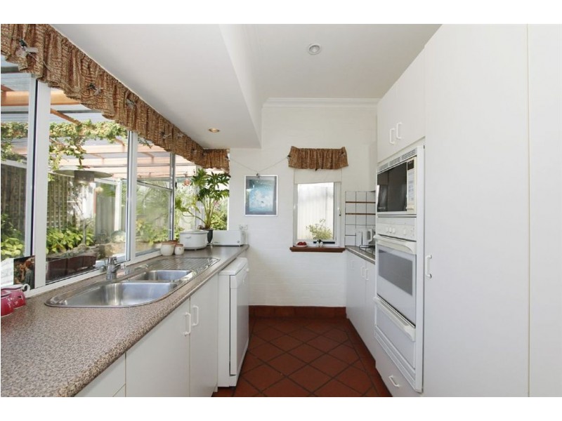 70B Murray Road, Bicton WA 6157