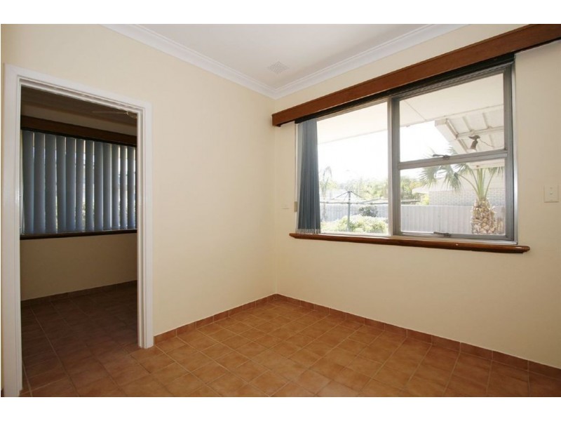 452 Rockingham Road, Munster WA 6166