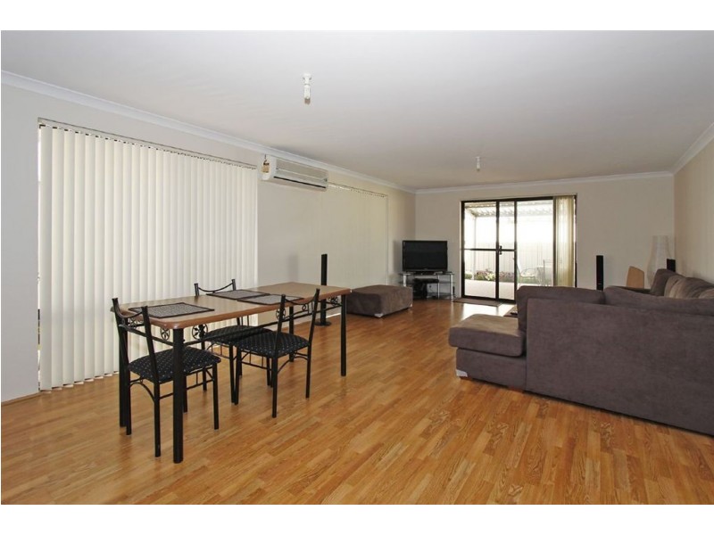 2 Hames Street, Hamilton Hill WA 6163