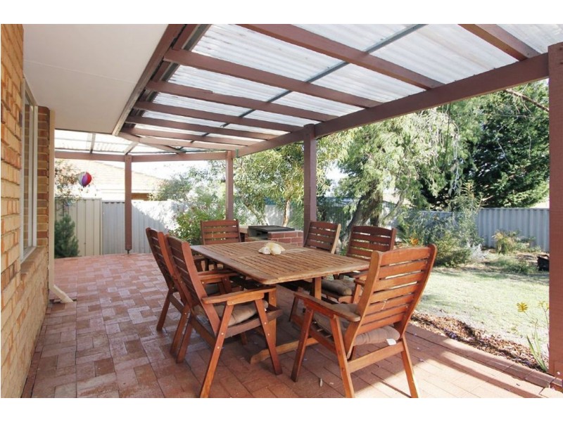 11 Waring Way, Kardinya WA 6163