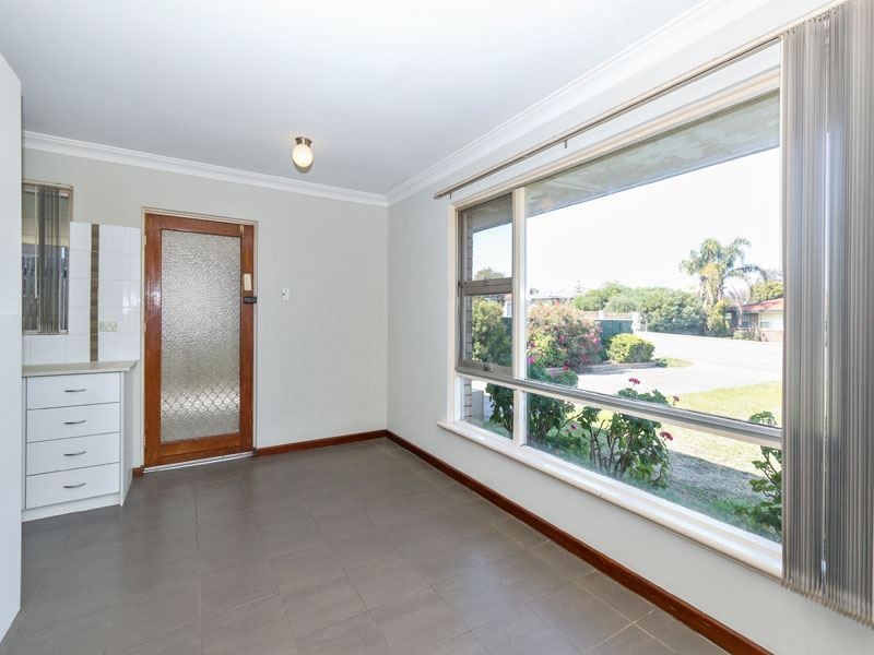 b/132 Forrest Road, Hamilton Hill WA 6163