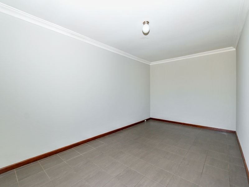 b/132 Forrest Road, Hamilton Hill WA 6163