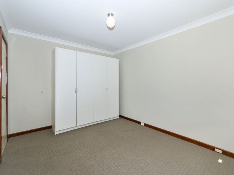 b/132 Forrest Road, Hamilton Hill WA 6163