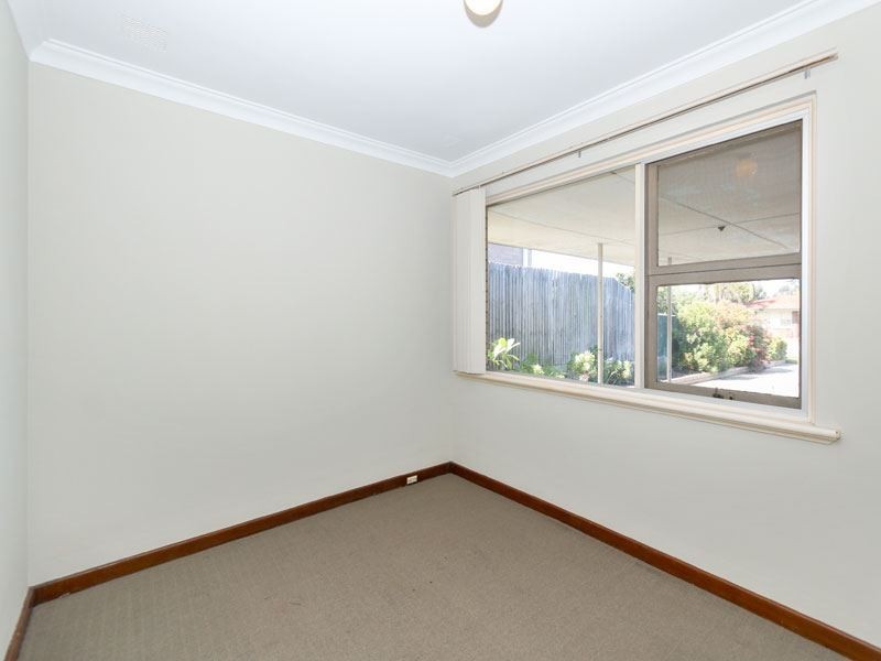 b/132 Forrest Road, Hamilton Hill WA 6163