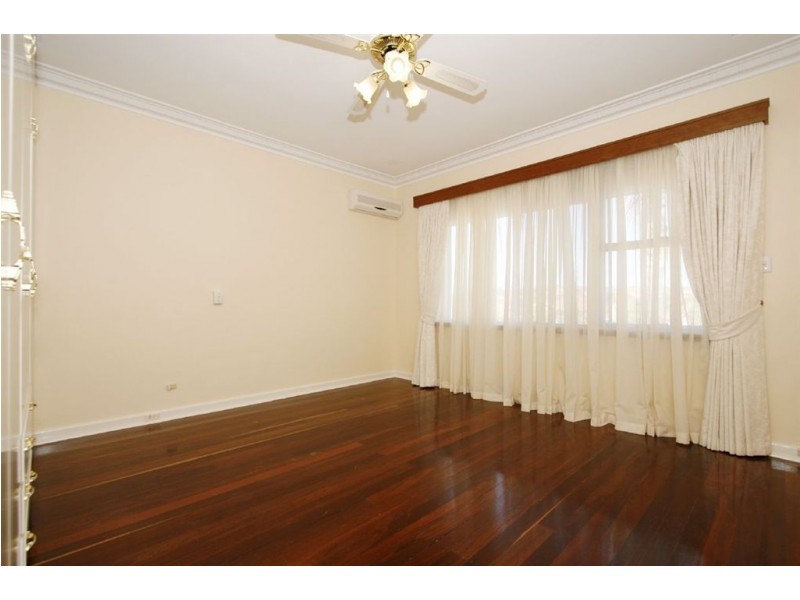 452 Rockingham Road, Munster WA 6166