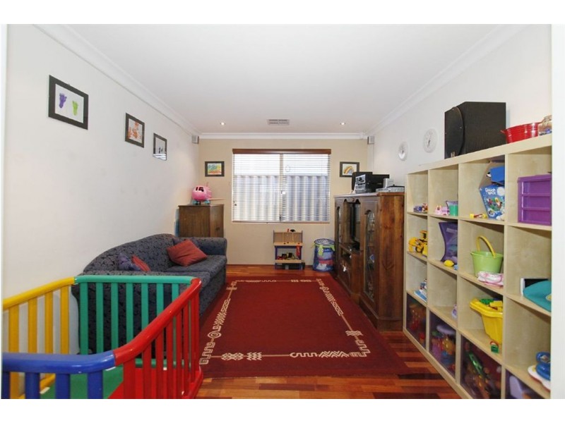 9 Boulter Street, Willagee WA 6156