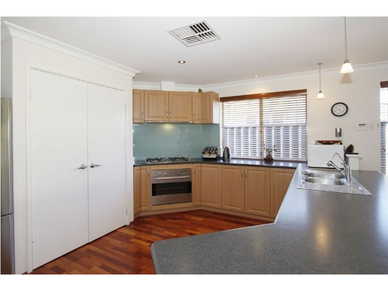 9 Boulter Street, Willagee WA 6156