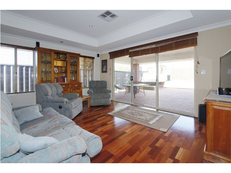 9 Boulter Street, Willagee WA 6156