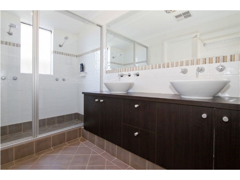 9 Boulter Street, Willagee WA 6156