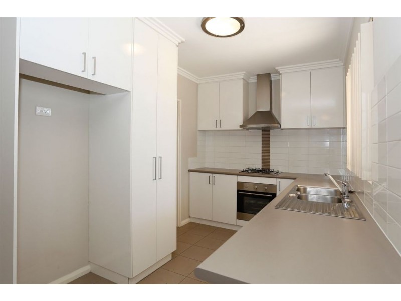 2/1 Storey Place, Yangebup WA 6164