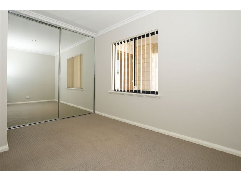 2/1 Storey Place, Yangebup WA 6164