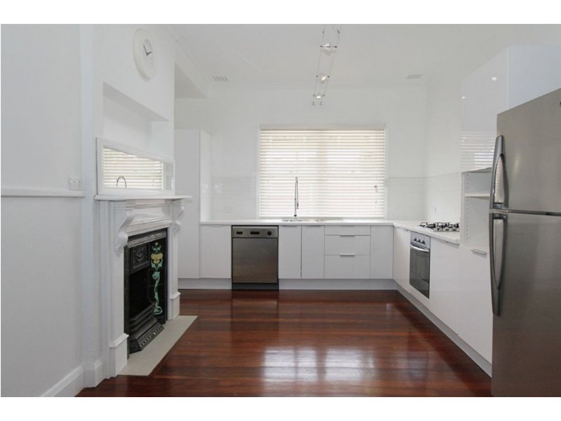 189 Carrington Street, Beaconsfield WA 6162