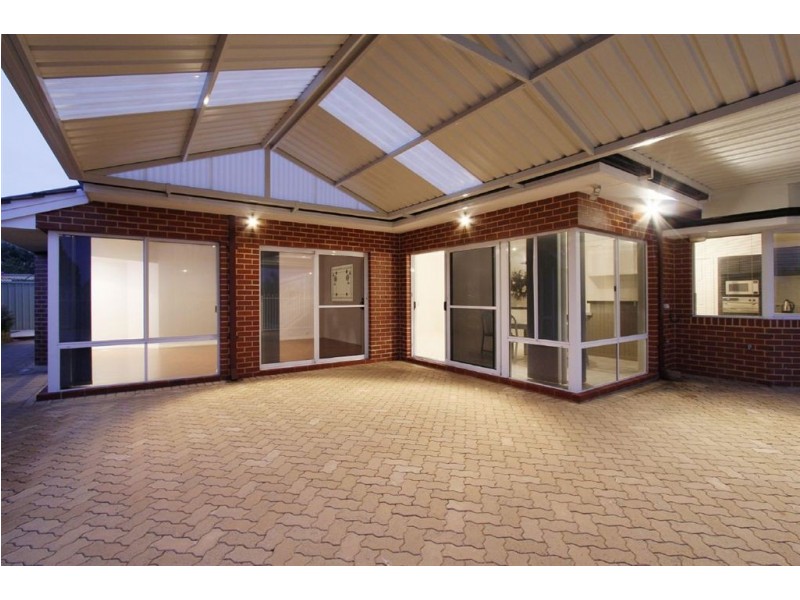 1 Amity Boulevard, Coogee WA 6166
