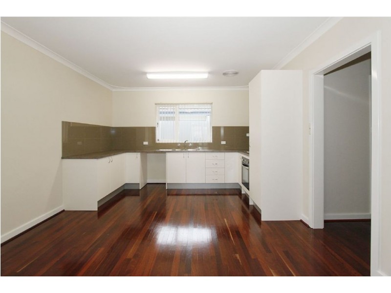 8 Shallow Street, Spearwood WA 6163