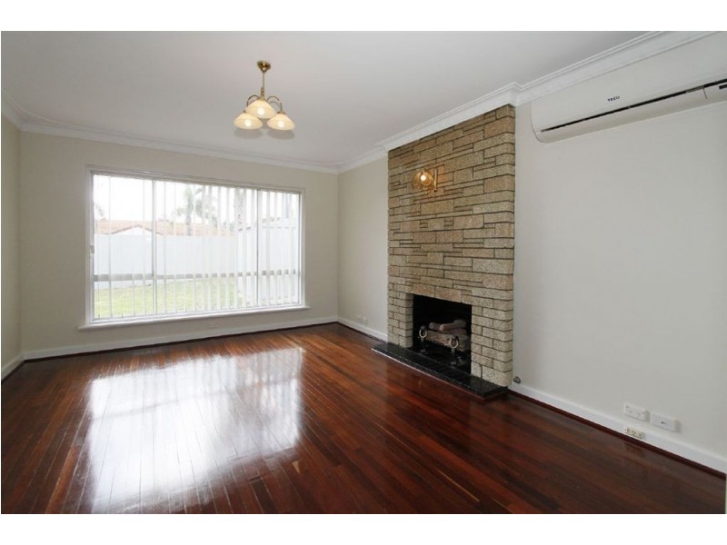 8 Shallow Street, Spearwood WA 6163