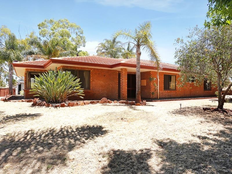 92 Collis Road, Wattleup WA 6166