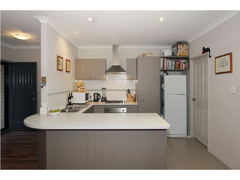 4/7 Dodd Street, Hamilton Hill WA 6163