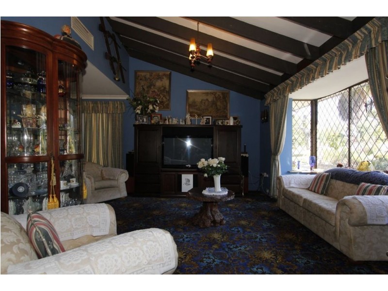 147 Lorimer Road, Munster WA 6166