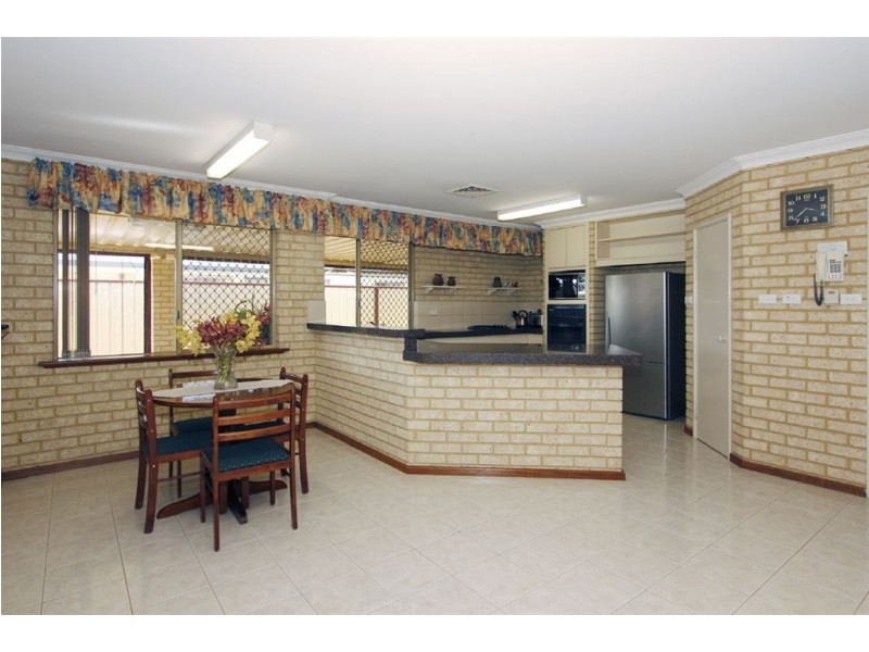 35 Blondell Drive, Munster WA 6166