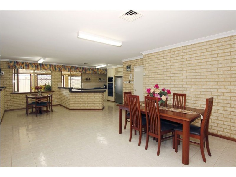 35 Blondell Drive, Munster WA 6166