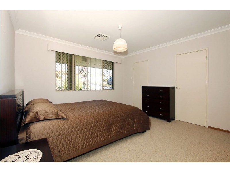 35 Blondell Drive, Munster WA 6166