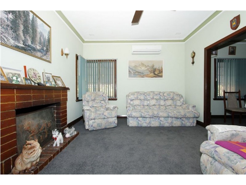 30 Oldham Crescent, Hilton WA 6163