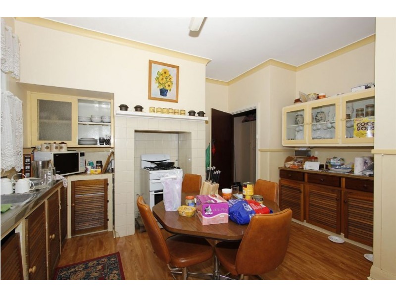30 Oldham Crescent, Hilton WA 6163