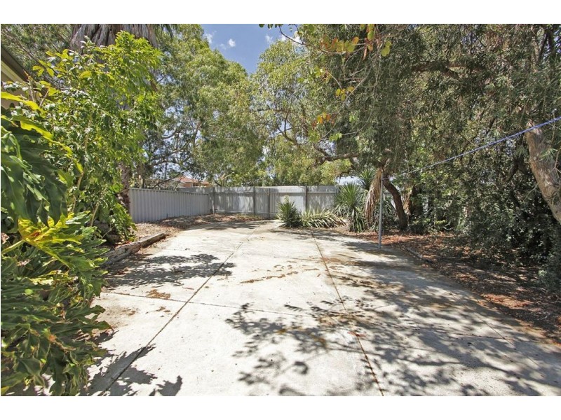 219 Healy Road, Hamilton Hill WA 6163