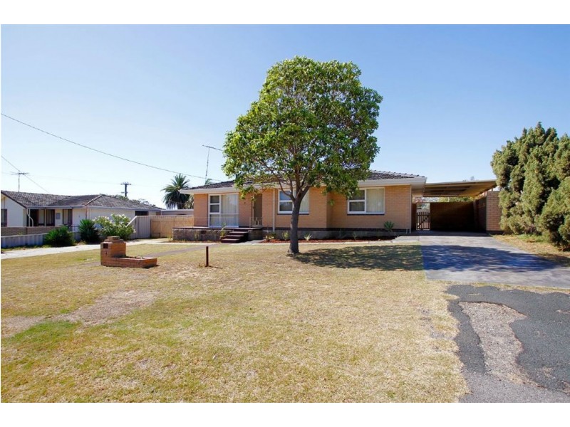 4 Pomfret Road, Spearwood WA 6163