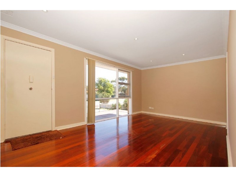 4 Pomfret Road, Spearwood WA 6163