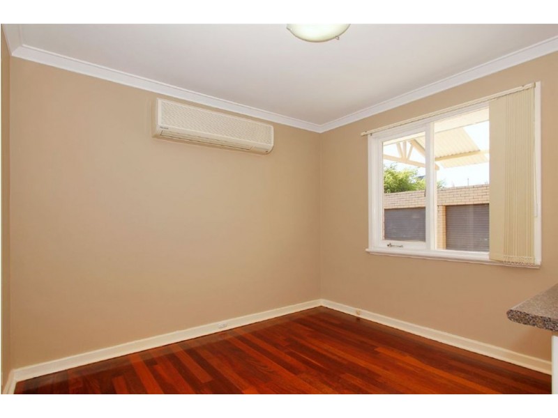 4 Pomfret Road, Spearwood WA 6163